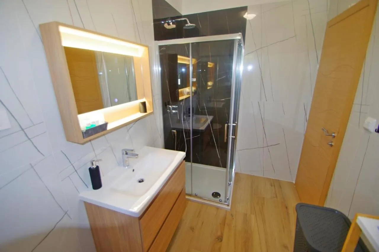 Holiday House With Private Pool In Village Sisan 0*,