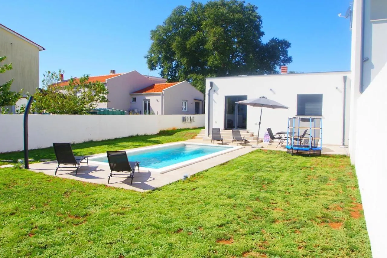 Holiday home Holiday House With Private Pool In Village Sisan Croatia